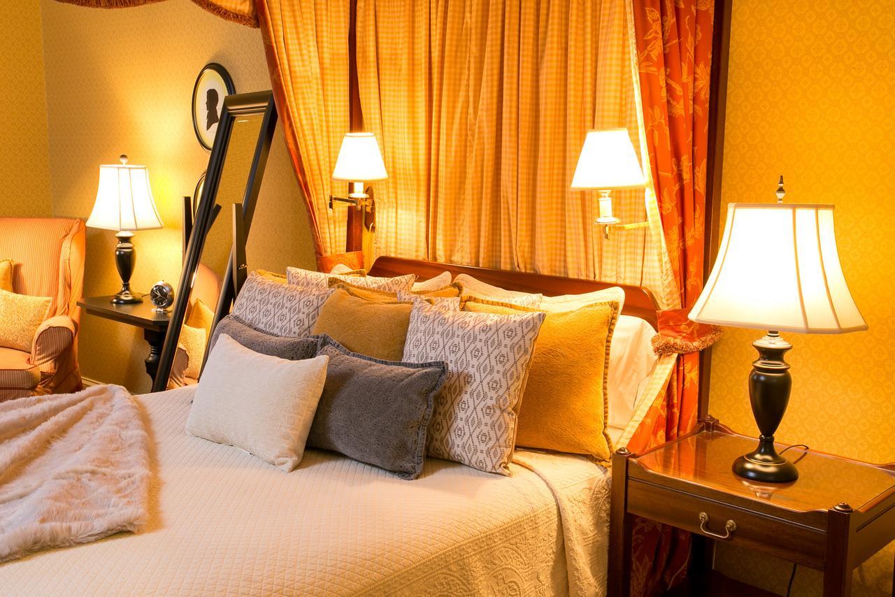 Berry Hill Hotel South Boston Bagian luar foto