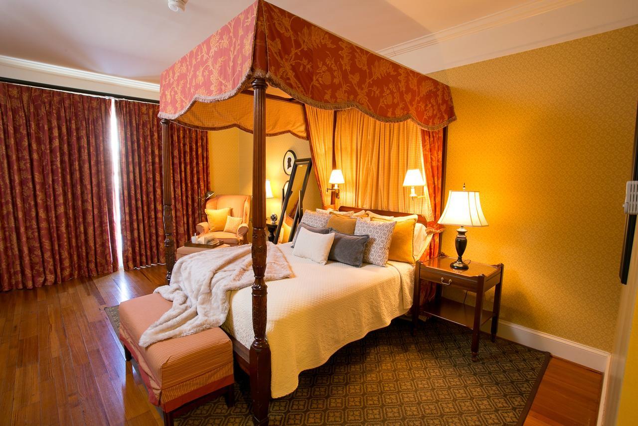 Berry Hill Hotel South Boston Bagian luar foto