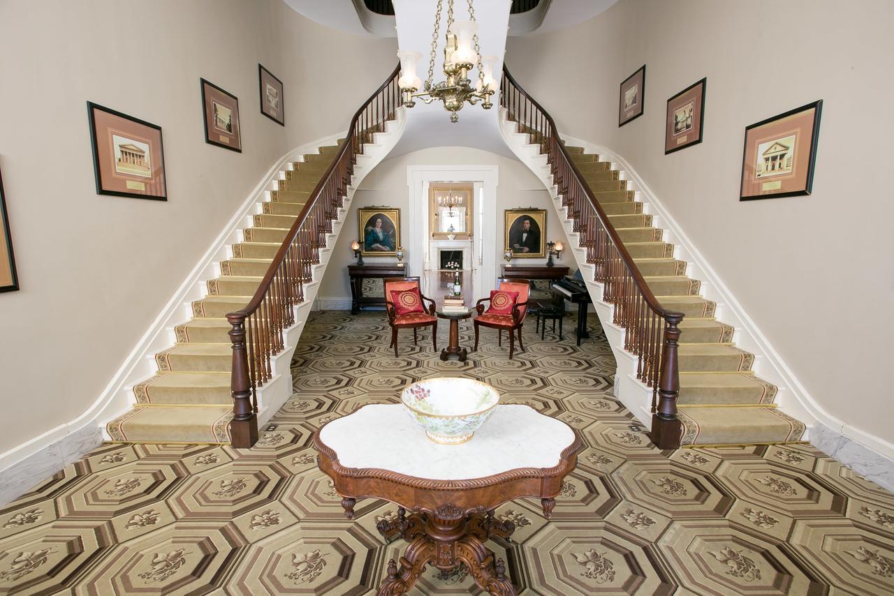 Berry Hill Hotel South Boston Bagian luar foto